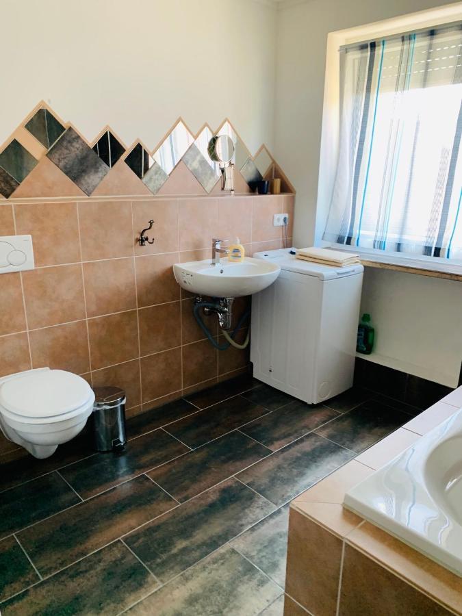 Charmante 3Zi-Ferienwohnung Im Landhausstil Kaufbeuren Exterior foto